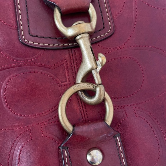 Coach Hampton red embossed C leather shoulder bag 11328 small hobo - Picture 4 of 12